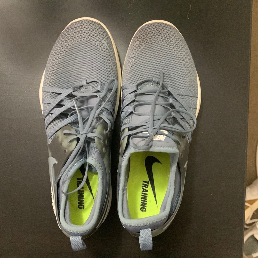 Nike Womens Free TR7 Amp Training Running Shoes
